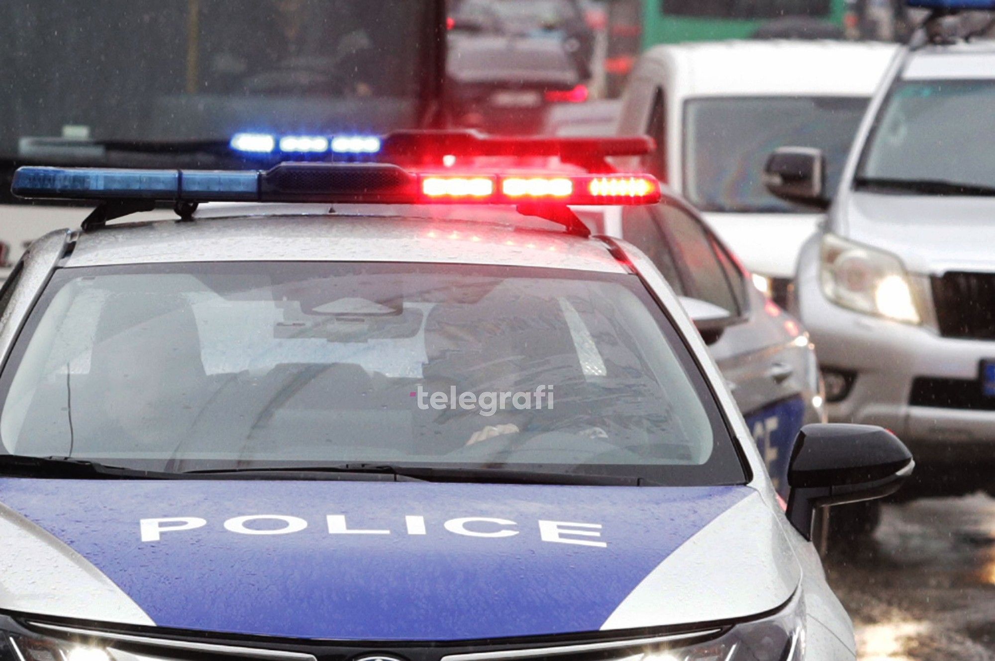 Tre persona dërgohen në vuajtje të dënimit pas arrestimeve në Prishtinë, Obiliq dhe Drenas Tre persona dërgohen në vuajtje të dënimit pas arrestimeve në Prishtinë, Obiliq dhe Drenas