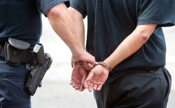 Arrestohet drejtori i IMT-së në Himarë, dyshohet për shpërdorim detyre Arrestohet drejtori i IMT-së në Himarë, dyshohet për shpërdorim detyre