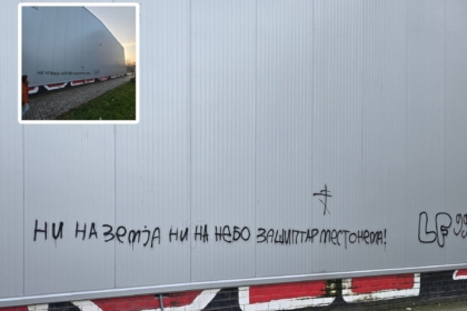 “As në tokë as në qiell, vend për shqiptarët nuk ka” – shkrime anti-shqiptare në Shkup
