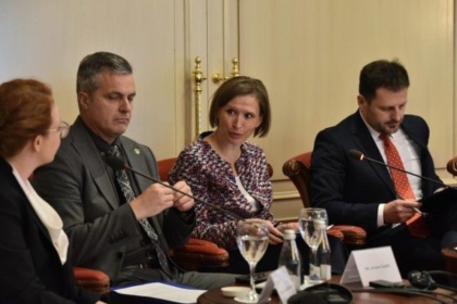 ​Palatova: BE pret frymë kompromisi për krijimin e institucioneve pas 7 qershorit