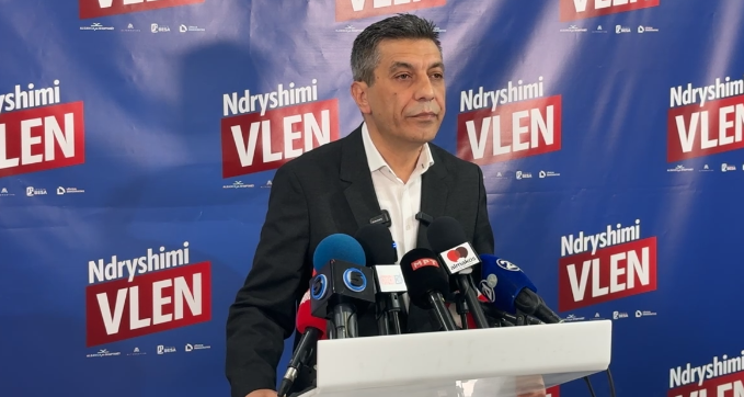Mexhiti i VLEN reagon disa orë para protestës: Provimi i jurisprudencës edhe në gjuhën shqipe, së shpejti…