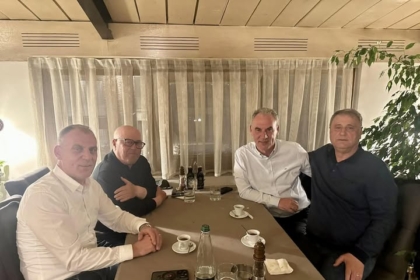 Vëllezërit e Thaçit takohen me Fatmir Limajn
