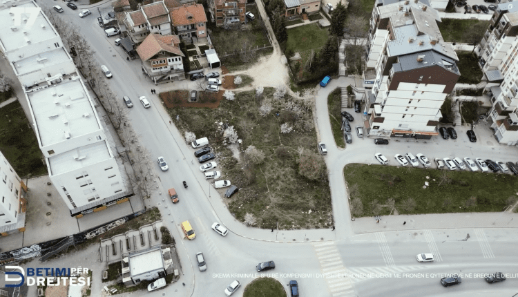 Apeli ua njohu të drejtën e pronësisë banorëve, por Komuna në vitin 2013 një pjesë të parcelës ia kishte dhënë një personi të tretë përmes këmbimit Apeli ua njohu të drejtën e pronësisë banorëve, por Komuna në vitin 2013 një pjesë të parcelës ia kishte dhënë një personi të tretë përmes këmbimit