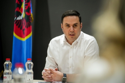 Abdixhiku: Duhet të flasim për zhvillim, projekte e integrim sepse jemi lodhur nga politika aktuale