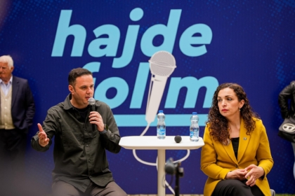 Abdixhiku e Osmani takojnë qytetarët e Vitisë: Sa shumë interesim e debat, politika ka kuptim vetëm kur dëgjon