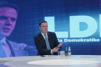 “Më tha Kurti se Konjufca është më i afërt me opozitën”, Kerquki e pyet me kë më shumë PDK-në a LDK-në, Abdixhiku: Me PDK-në për shkak të historisë që ka