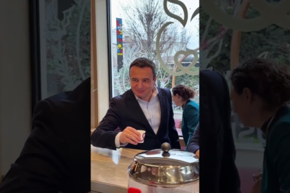 Kurti mbetet tek fushata me espresso, i kërkon kamarierit t’ia mbushë pak më shumë se 51 %