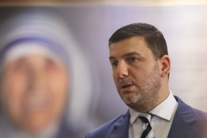 Krasniqi: Kosova ka nevojë për njerëz që dinë të punojnë, lista e PDK’së përfaqëson të gjitha shtresat e shoqërisë