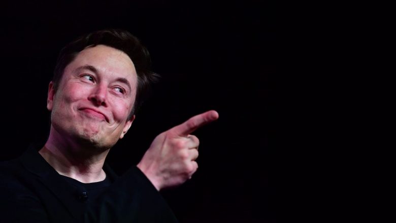 Elon Musk shumë shpejt mund të bëhet trilioner