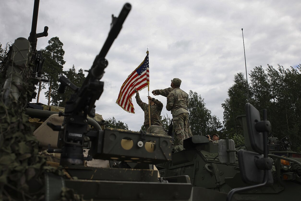 Zyrtari i lartë i NATO-s nuk pret tërheqje shtesë të trupave amerikane nga Evropa