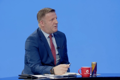 Zeqiri: I patën 20 miliardë euro buxhet, por popullin e varfëruan