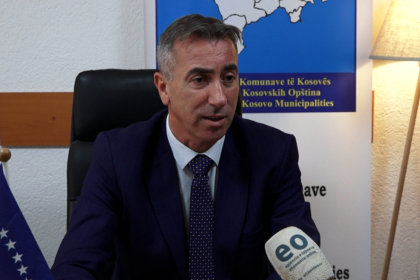 Komunat paralajmërojnë protesta: Mbi 344 milionë euro humbje nga kontrata kolektive