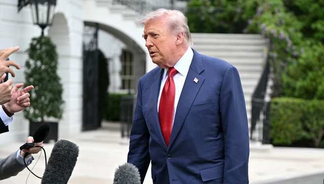Trump pezullon sulmin e planifikuar ndaj Iranit, teksa vazhdojnë negociatat për paqe Trump pezullon sulmin e planifikuar ndaj Iranit, teksa vazhdojnë negociatat për paqe
