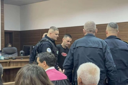 Vrasja makabre e Bekim Varit në Ferizaj, del para gjykatës i akuzuari