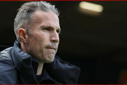 Van Persie mbron Sterlingun