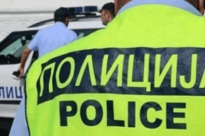 Kërcënim me armë pas një zënke pranë një qendre tregtare në Shkup