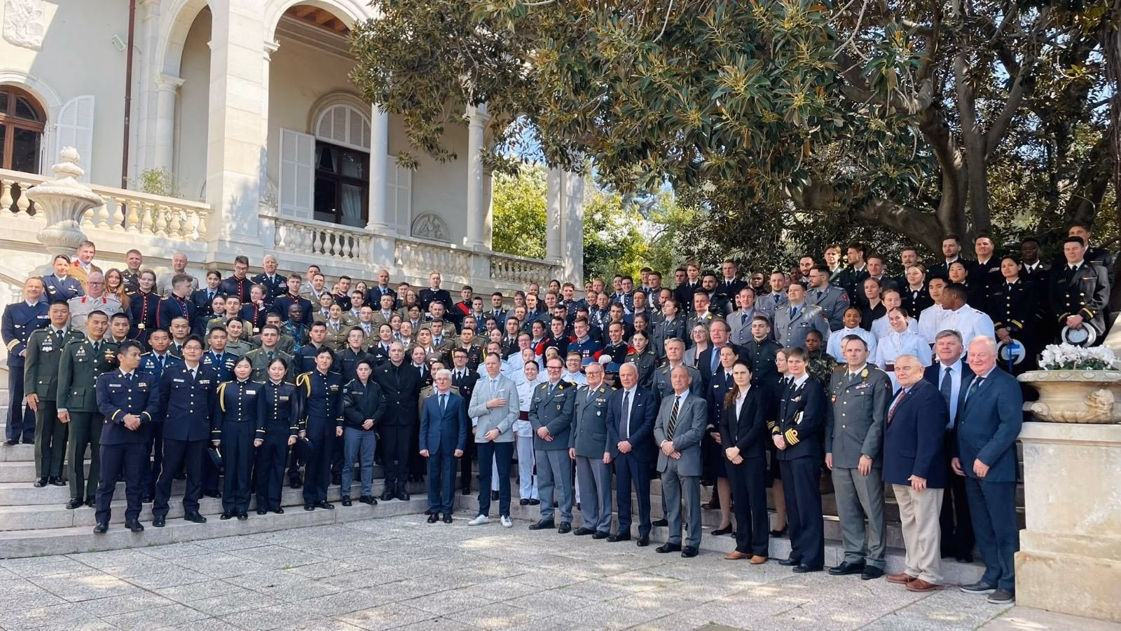 Kadetët e FSK-së marrin pjesë në forum ndërkombëtar për të Drejtën Humanitare në Itali