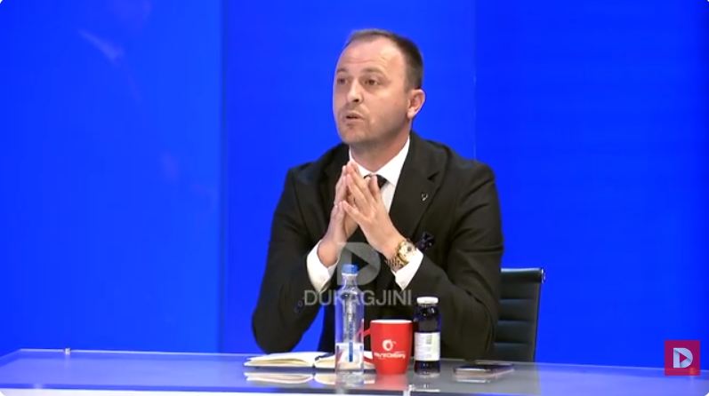 Qorrolli për Mehanin: E siguroi pozitën e deputetit me ngjarjen e djeshme