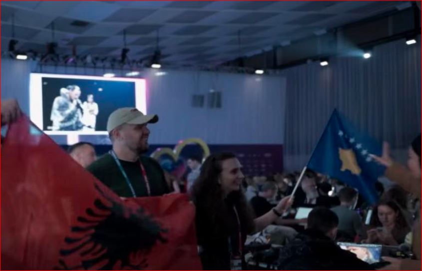 Incident në Eurovision: Delegacionit serb i pengon flamuri i Kosovës në Media Center