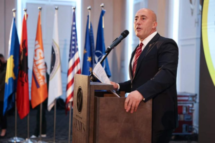 Haradinaj mbështet protestën e studentëve në Shkup: Shqipja nuk është opsionale, por autoktone