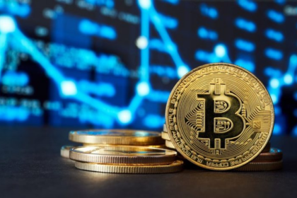 Bie vlera e Bitcoinit nën 77,000 dollarë