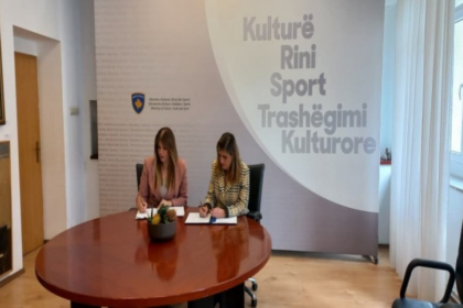 Rikthehen “Akordet e Kosovës”, RTK-ja dhe Ministria e Kulturës nënshkruan sot marrëveshjen