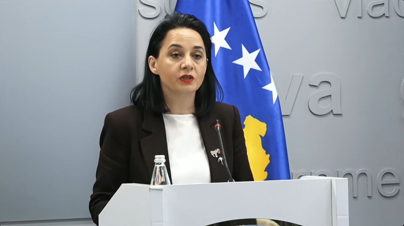 Pakoja qeveritare për mbeturinat, Pacolli paralajmëron masa të ashpra e gjoba për komunat