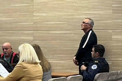 Gjykimi ndaj Pantiqit e Zariqit, dëshmitarja tregon se si ia vranë nëntë familjarë para syve të saj përfshirë një 16-vjeçar