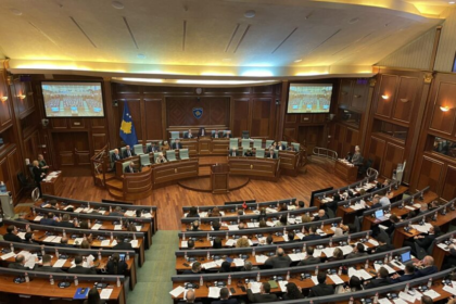 Zgjedhjet e parakohshme dhe Kuvendi jofunksional rrezikojnë zbatimin e marrëveshjeve ndërkombëtare