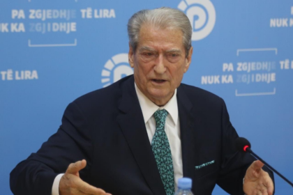 Deklaratat e Sali Berishës ndaj ambasadorit Gonzato, reagon Bashkimi Evropian