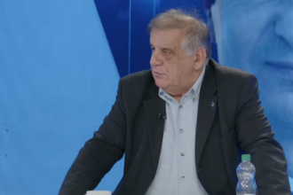 Nexhmedin Spahiu: Kurtit i rrezikohet pushteti nëse lirohet Hashim Thaçi, gjysma e VV’së kalon në PDK