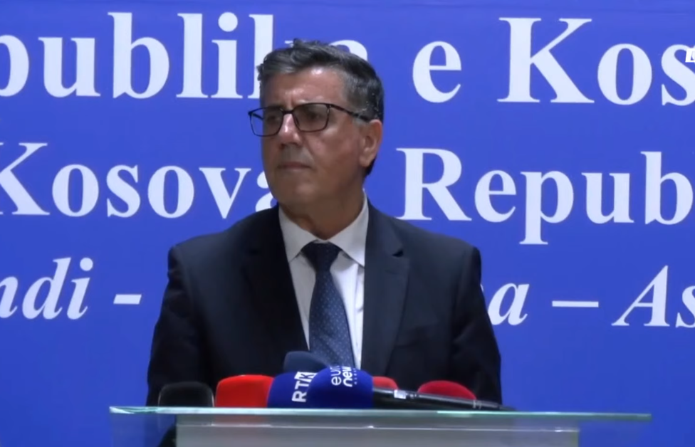 Haziri: Kërkuam që seanca të mbahet sonte në mënyrë që të ruhet fryma kushtetuese dhe afatet Haziri: Kërkuam që seanca të mbahet sonte në mënyrë që të ruhet fryma kushtetuese dhe afatet