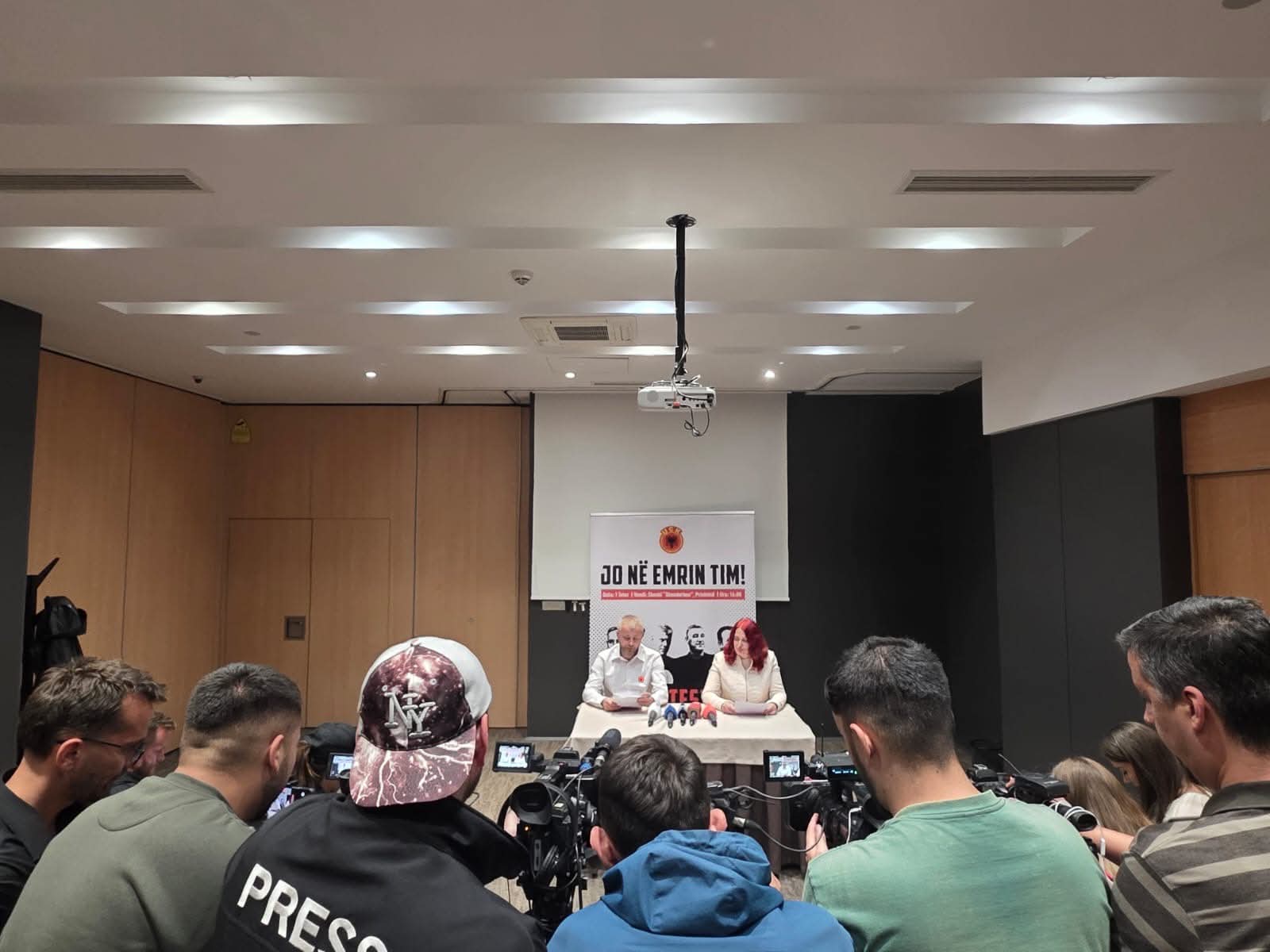 “LIRIA KA EMËR” kërkon të thirret një mbledhje Kosovë-Shqipëri për ish-krerët e UÇK-së, protestë më 1 tetor