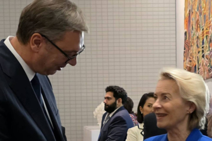 KE-ja thotë se takimi von der Leyen-Vuçiq ishte “spontan dhe i shkurtër”