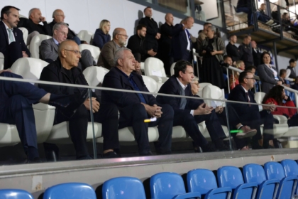 Kurti dhe Gërvalla të pranishëm në stadium për ndeshjen Kosovë-Irlandë