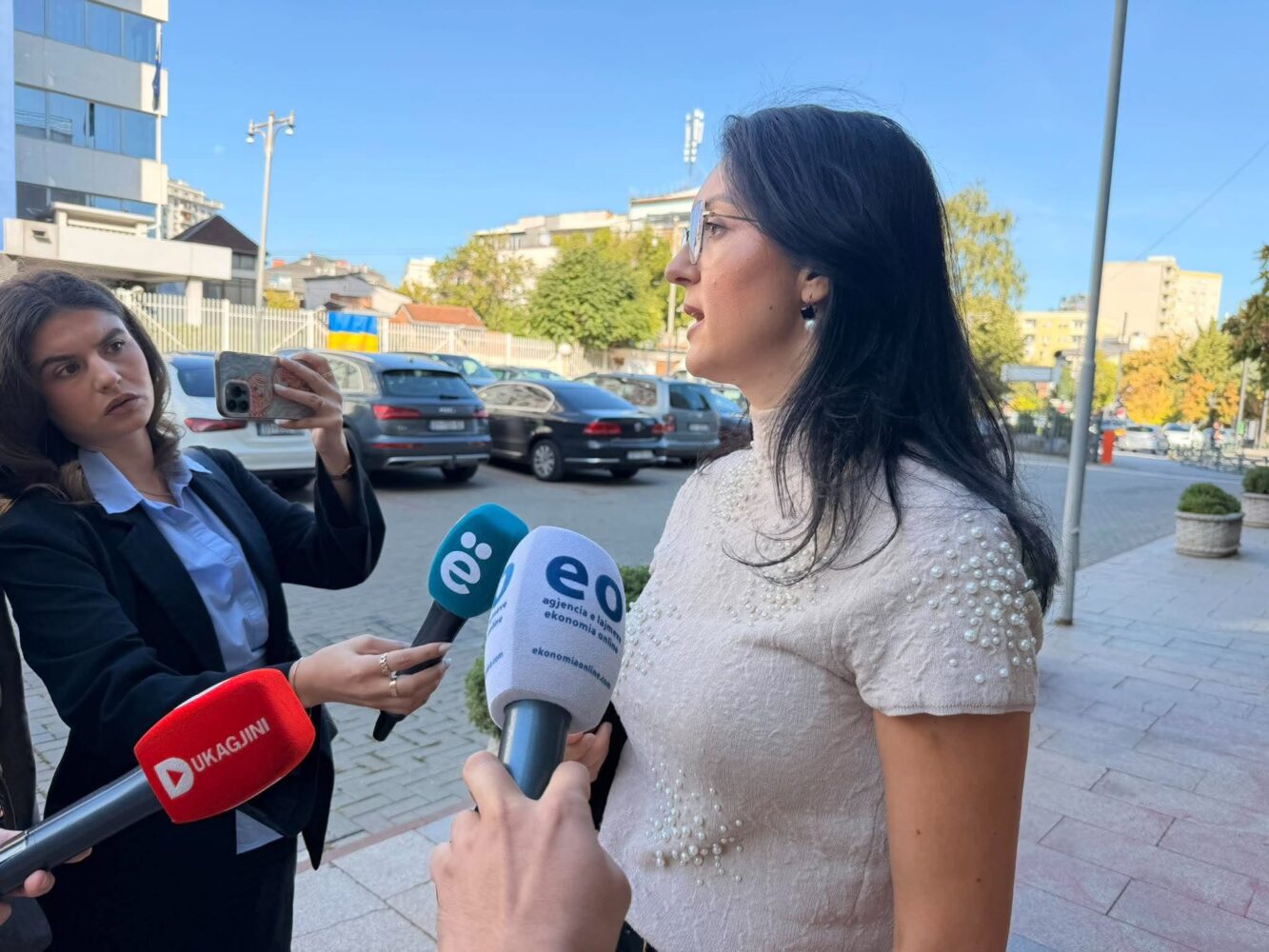 Arbëreshë Kryeziu: PDK-ja nuk e ka luksin të kushtëzojë çështjen e Presidentit me ligjin për Specialen