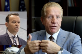 Pacolli thotë se fitoi padinë ndaj Faton Pecit për shpifje e fyerje: Gjykata e detyroi për kompensim jomaterial