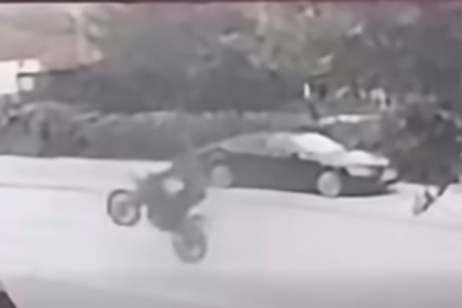 22-vjeçari kryen veprime të rrezikshme me motoçikletë në Shtime, policia e gjobit me 500 euro