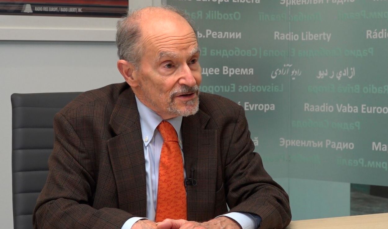 Ish-diplomati amerikan paralajmëron se sinjalet e përziera mund t’i dobësojnë sanksionet ndaj Rusisë