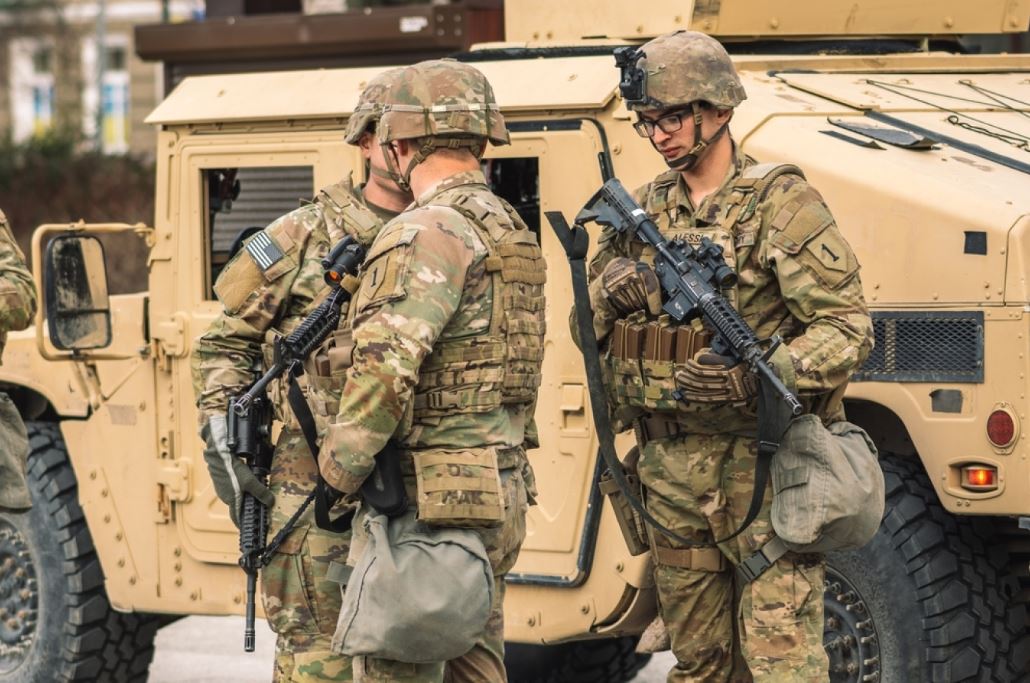 Fundi i një epoke në Irak: Amerikanët boshatisin bazat pas 23 vitesh, Irani feston – frikë për ringjalljen e ISIS-it