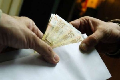 Nga 1000 euro borxh në 8000 euro kthim: Kërkohet paraburgim për dy të dyshuarit për fajde në Rahovec
