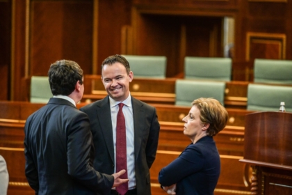 Gërvalla thyen heshtjen me një status për Afrim Bunjakun në përvjetorin e Banjskës, kufizon komentet