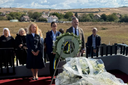 Ambasada e Francës në Kosovë përkujton Afrim Bunjakun, kërkon drejtësi për sulmin në Banjskë