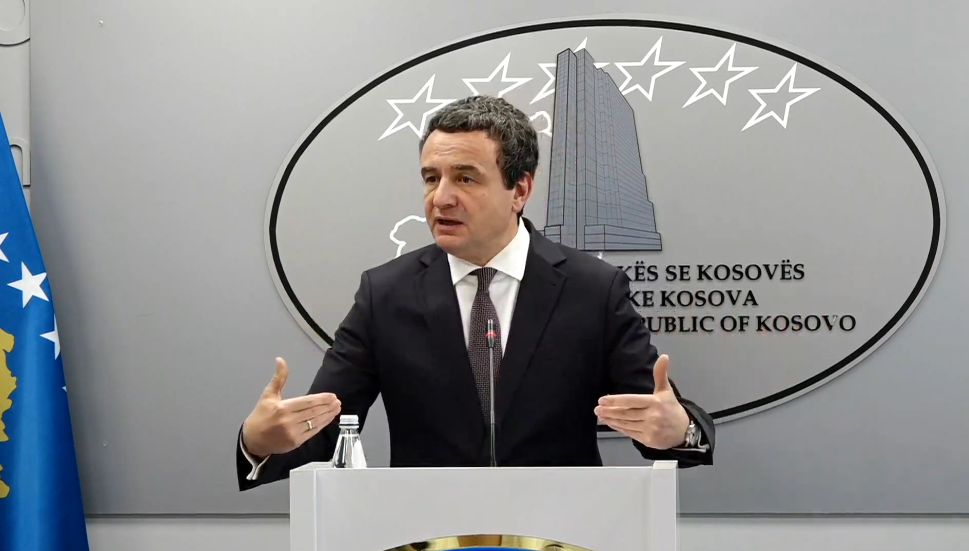 Kurti përmend unitetin ndaj gjyqit të Hagës teksa flet për sfidën e presidentit: S’është e mençur të hyjmë në rivalitet të fushatës Kurti përmend unitetin ndaj gjyqit të Hagës teksa flet për sfidën e presidentit: S’është e mençur të hyjmë në rivalitet të fushatës