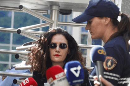 Zyrtarët e lartë dhe krimi i organizuar u bënë njësh në mbrojtje të Ergys Agasit