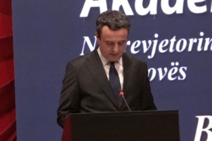 Kurti: Radoiçiq vazhdon të strehohet nga presidenti i Serbisë, duhet të gjykohet në Kosovë