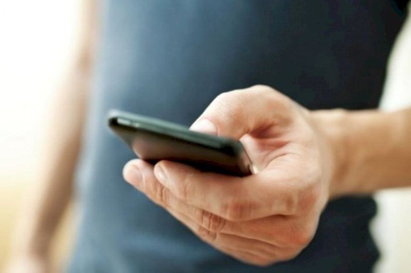 Kërcënohet përmes mesazheve një grua në Pejë, nisin hetimet