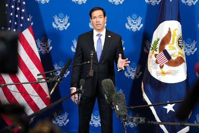 Rubio thotë se pas komplotit të dyshuar pranë RAF Fairford në Britani ishte “qartazi” një aktor i huaj
