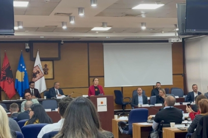 Kuvendi i Prishtinës miraton deklaratën e përbashkët kundër dënimit të ish- krerëve të UÇK’së