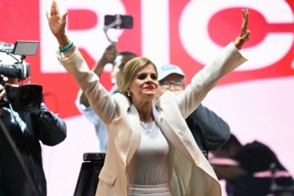Presidentja e Kosta Rikës shkarkon ministrin sepse shkoi në takimin e sigurisë të Trump pa dijeninë e saj